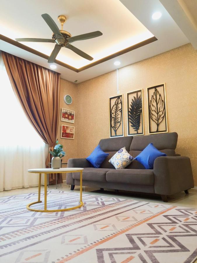 Klia Ehsan Residence Sepang Nilai Greenery 8 Pax Air-Con Exterior foto