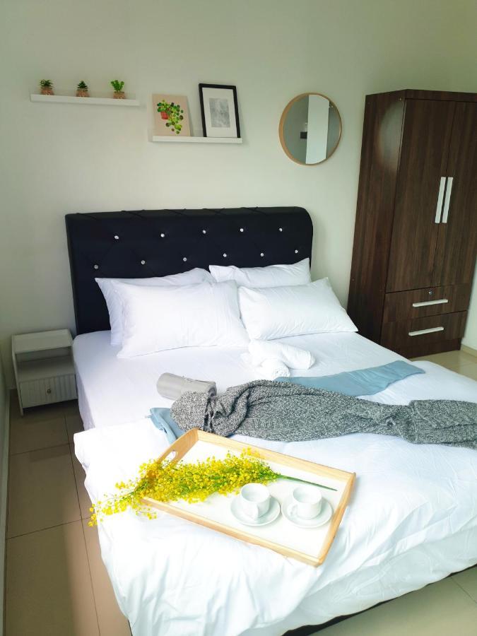 Klia Ehsan Residence Sepang Nilai Greenery 8 Pax Air-Con Exterior foto